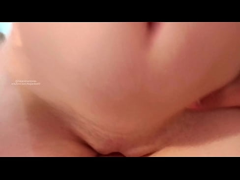 ❤️ E moe ana i loko o ka lumi o koʻu kaikuahine a pēlā wau i ala ai ❤️ Porn video ma porn haw.pornobot.ru ❤